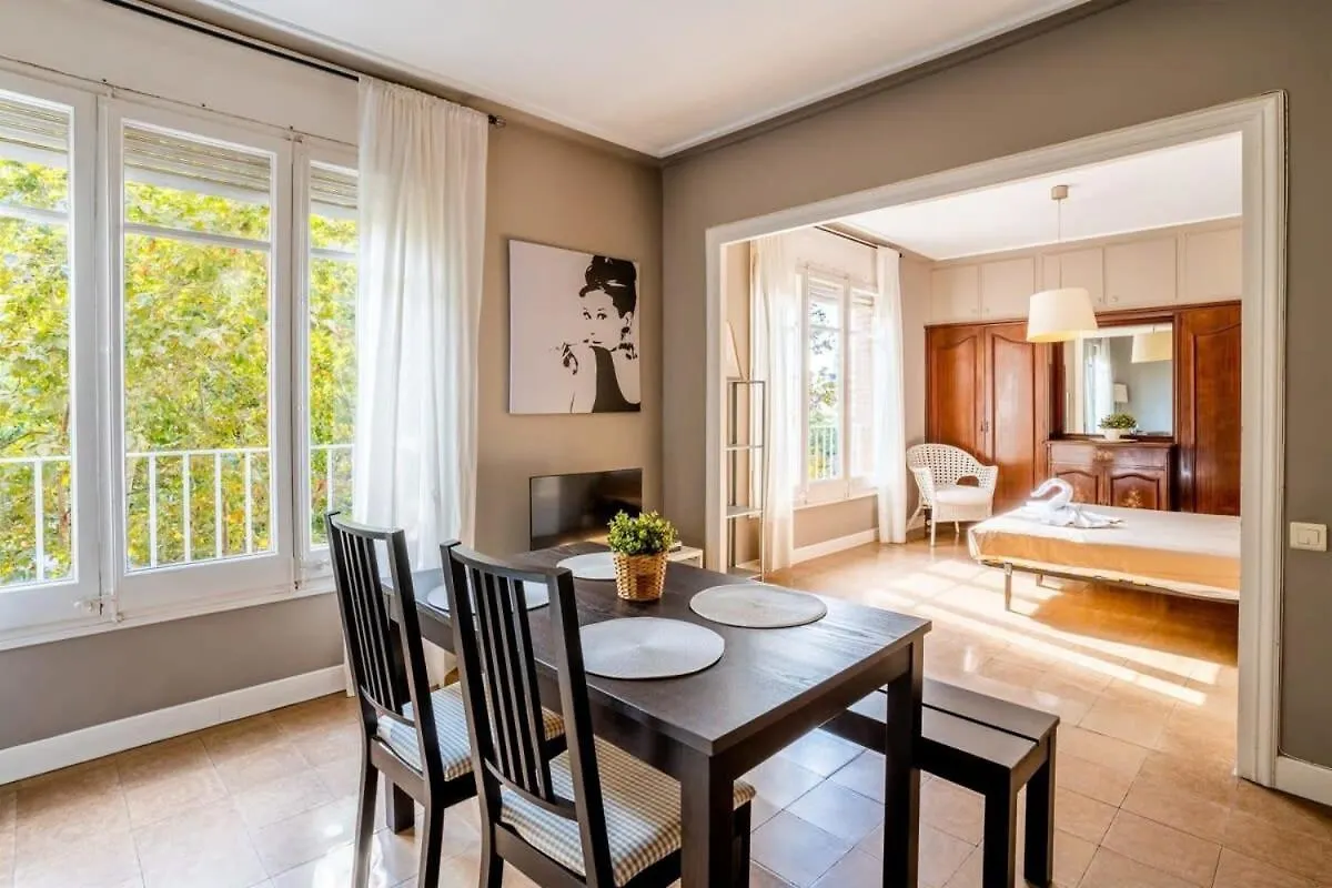 Апартаменты Sants Estacio - Modern And Comfy 4Bd For 8 Guests Барселона