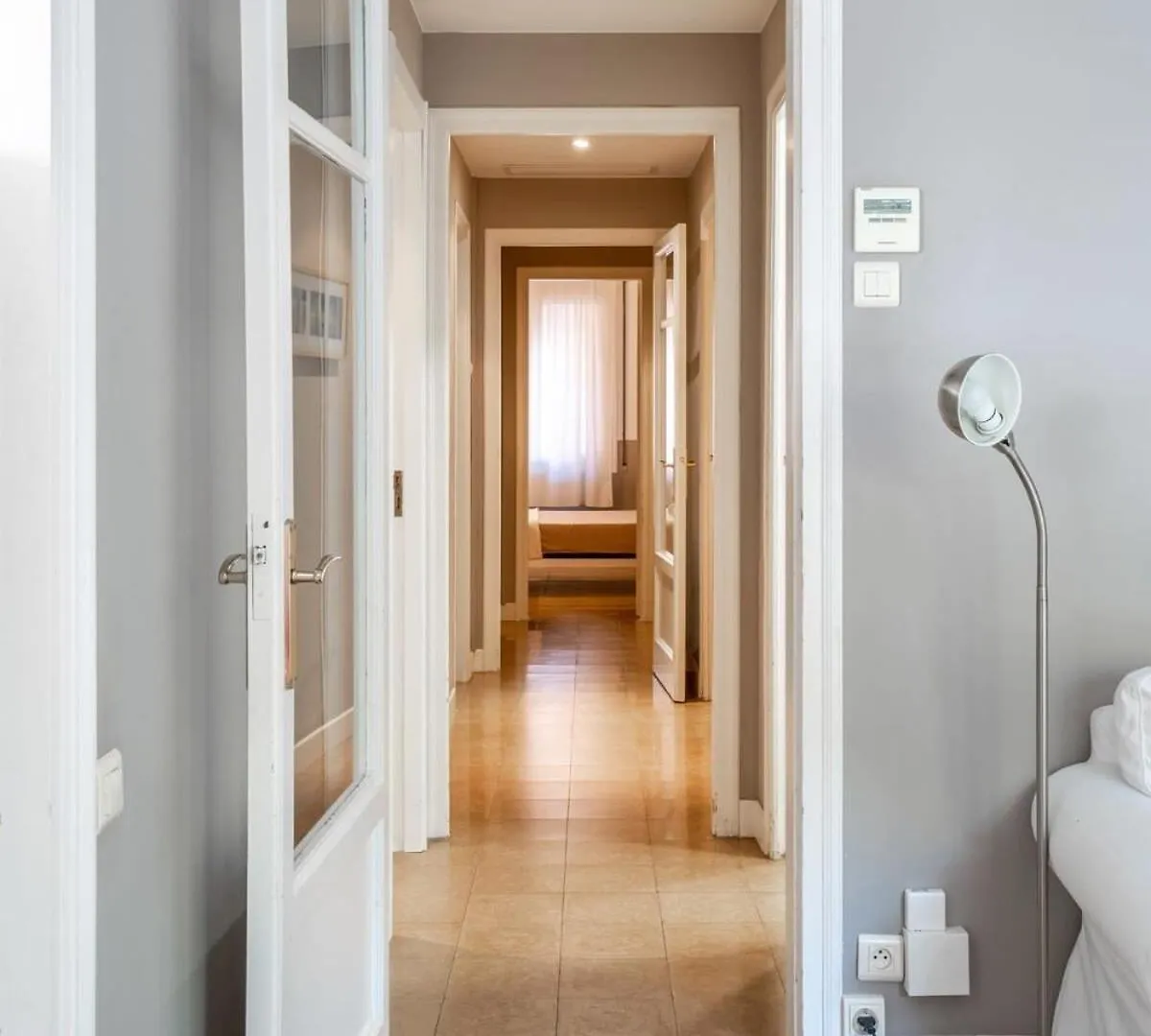 Апартаменты Sants Estacio - Modern And Comfy 4Bd For 8 Guests Барселона Испания
